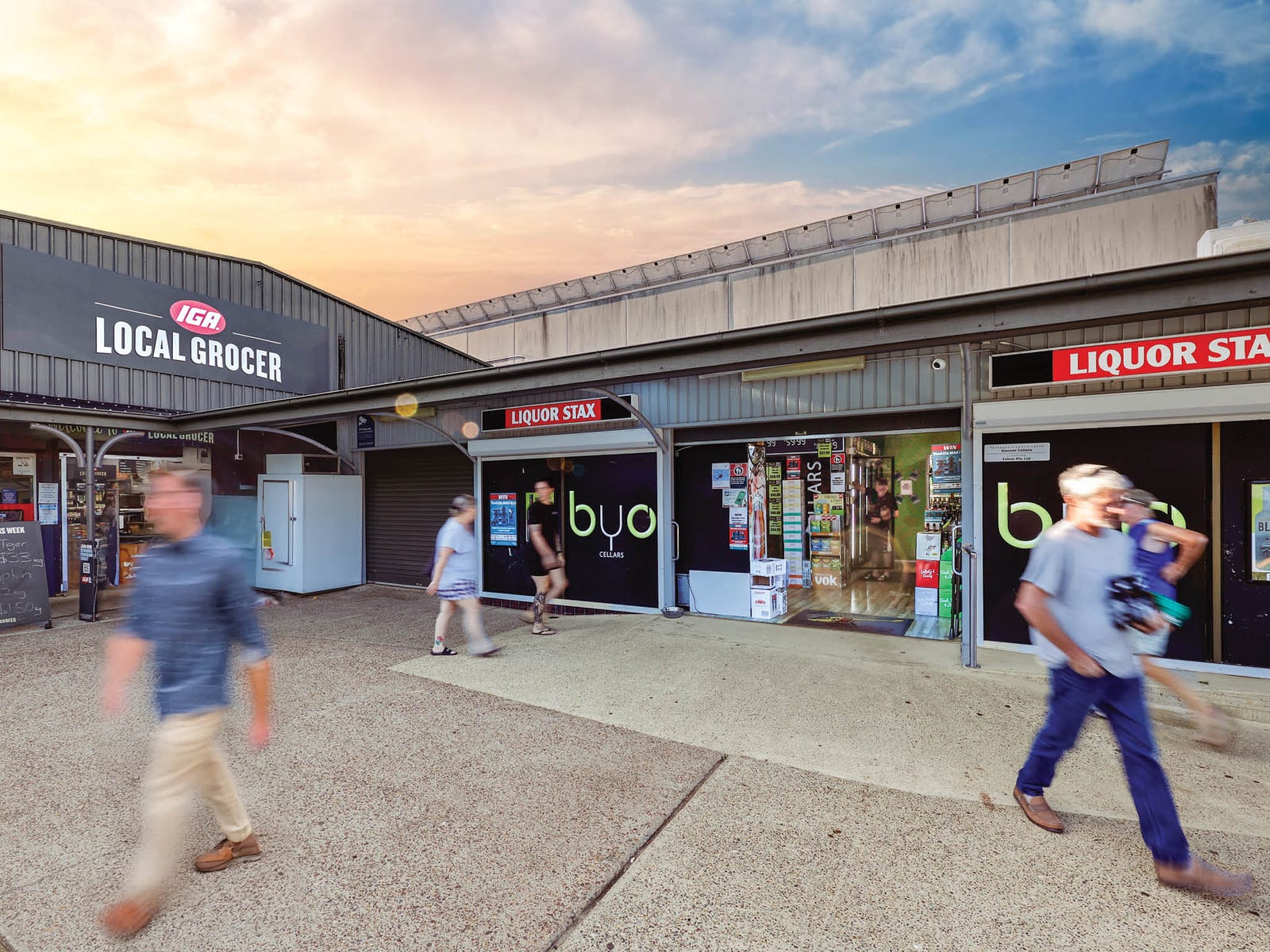IGA Local Grocer Kanwall